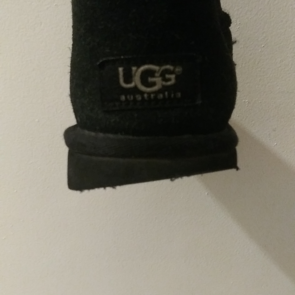UGG Bailey II Button Black Suede Short Boots - Picture 10 of 12